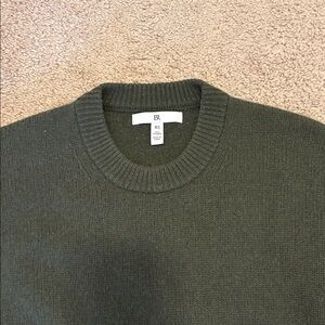 Banana Republic Midweight Cashmere Crew-Neck Sweater
